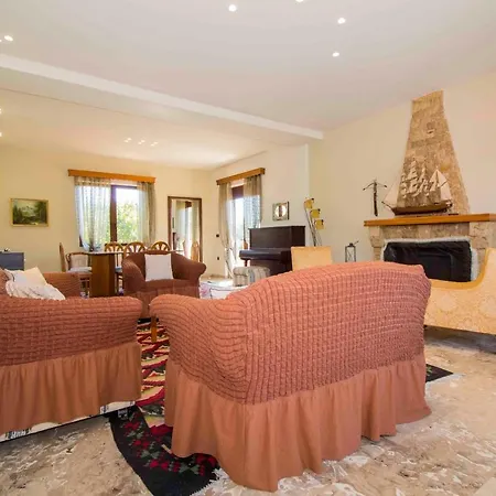 Laconian Collection 'magoula's Spacious Home' *