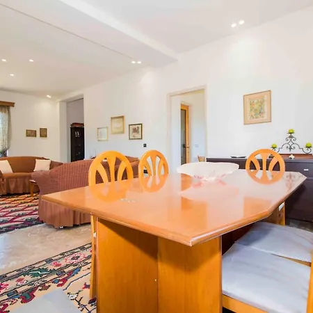 Laconian Collection 'magoula's Spacious Home' בית נופש ספארטי